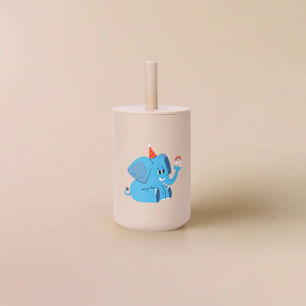 Leakproof Silicone Baby Straw Cup - Safe, Anti-Hot Toddler Water Bottle for Easy Learning and Feeding