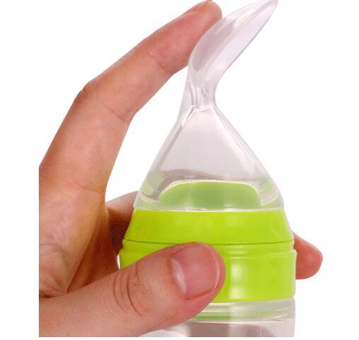 TotNest Baby Spoon Feeder Bottle