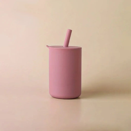 Leakproof Silicone Baby Straw Cup - Safe, Anti-Hot Toddler Water Bottle for Easy Learning and Feeding