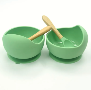Vibrant Silicone Baby Feeding Bowl Set with Spoon - Waterproof and Easy Mealtime Solution!